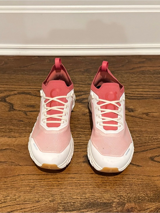 On Clouds Shoes - On Cloud 6 Versa Camellia Women’s Pink Athletic Sneakers
